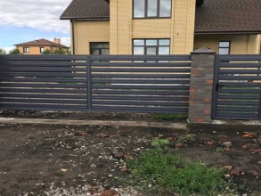 Забор жалюзи 72 метра фото в Правдинском